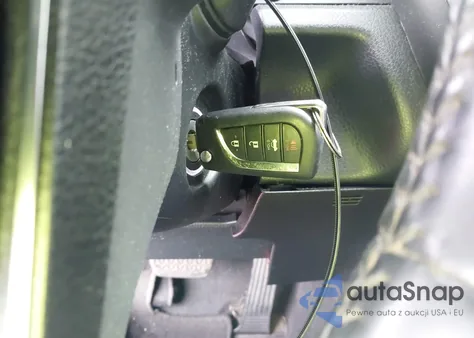 2020 Toyota Camry Se z USA, uszkodzony, nr VIN 4T1G11AK0LU367328